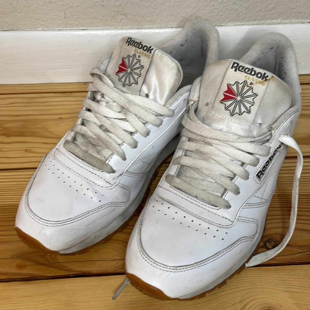 Reebok classic leather sneaker - white/gum sole - Picture 2 of 9
